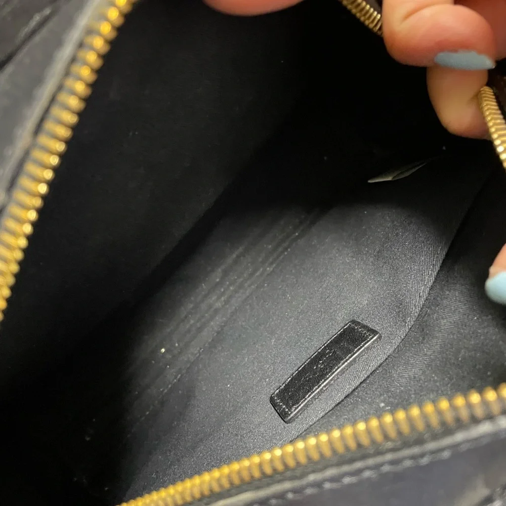 APC half moon bag - Picture 9 of 9